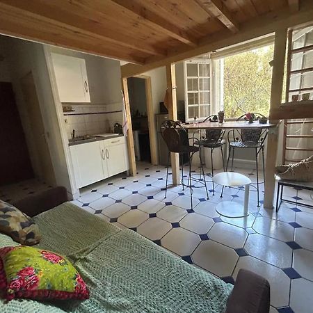 Studio 4 Personnes Copropriete Pas Frais De Menage Hyeres Exterior photo